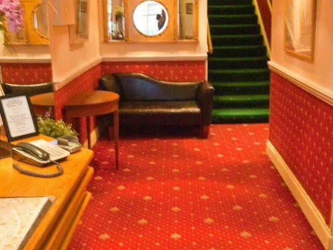Temple Bar Townhouse Hotel