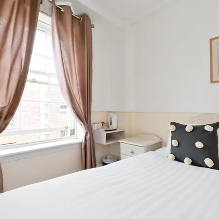 Temple Bar Townhouse Hotel 2*