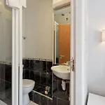 Temple Bar Townhouse ホテル 2*