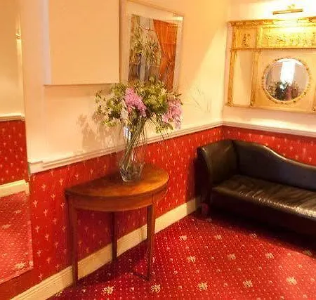 Отель Temple Bar Townhouse