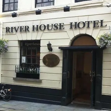 Riverhouse Of Temple Bar Hotel 2*