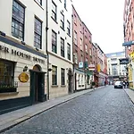Temple Bar Townhouse 2* 더블린