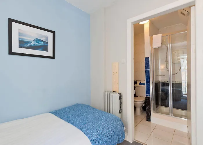 מלון Temple Bar Townhouse 2*