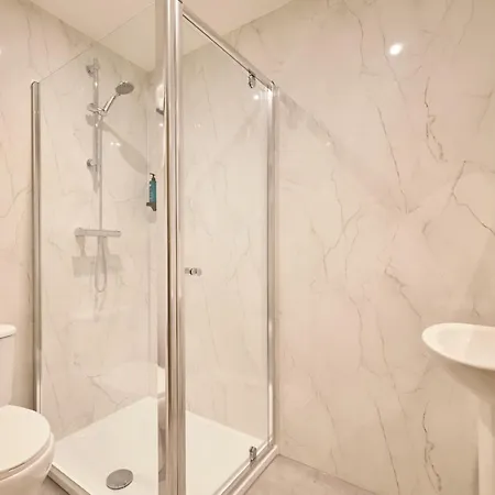 Temple Bar Townhouse 2*